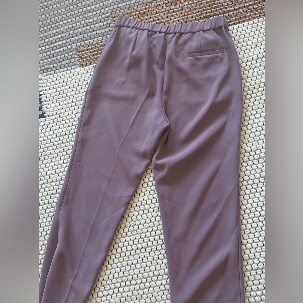 Theory Pull-On Pant in admiral crepe.BRAND NEW